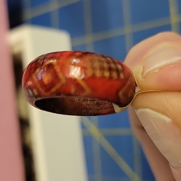 Wooden Ring Size 7 - Picture 3 of 3